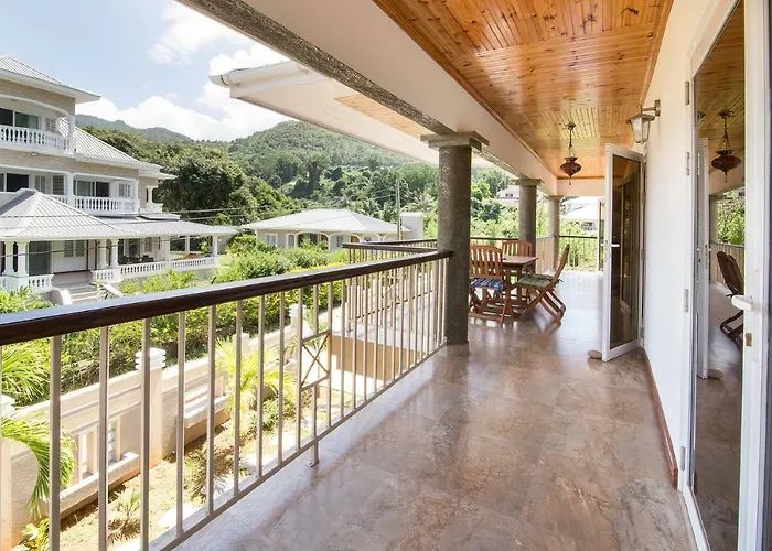 Flora\'S Self Catering Apartments