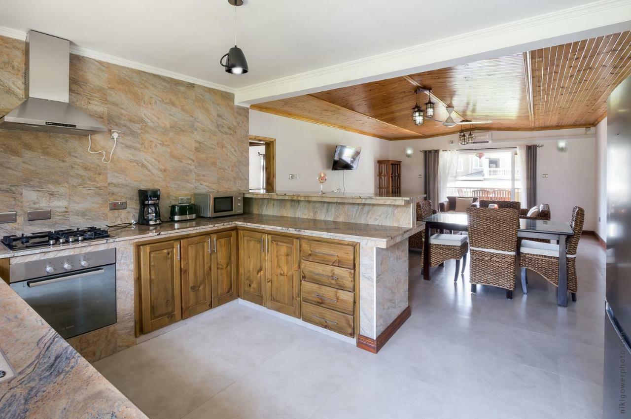 Flora's Self Catering Apartamento Victoria